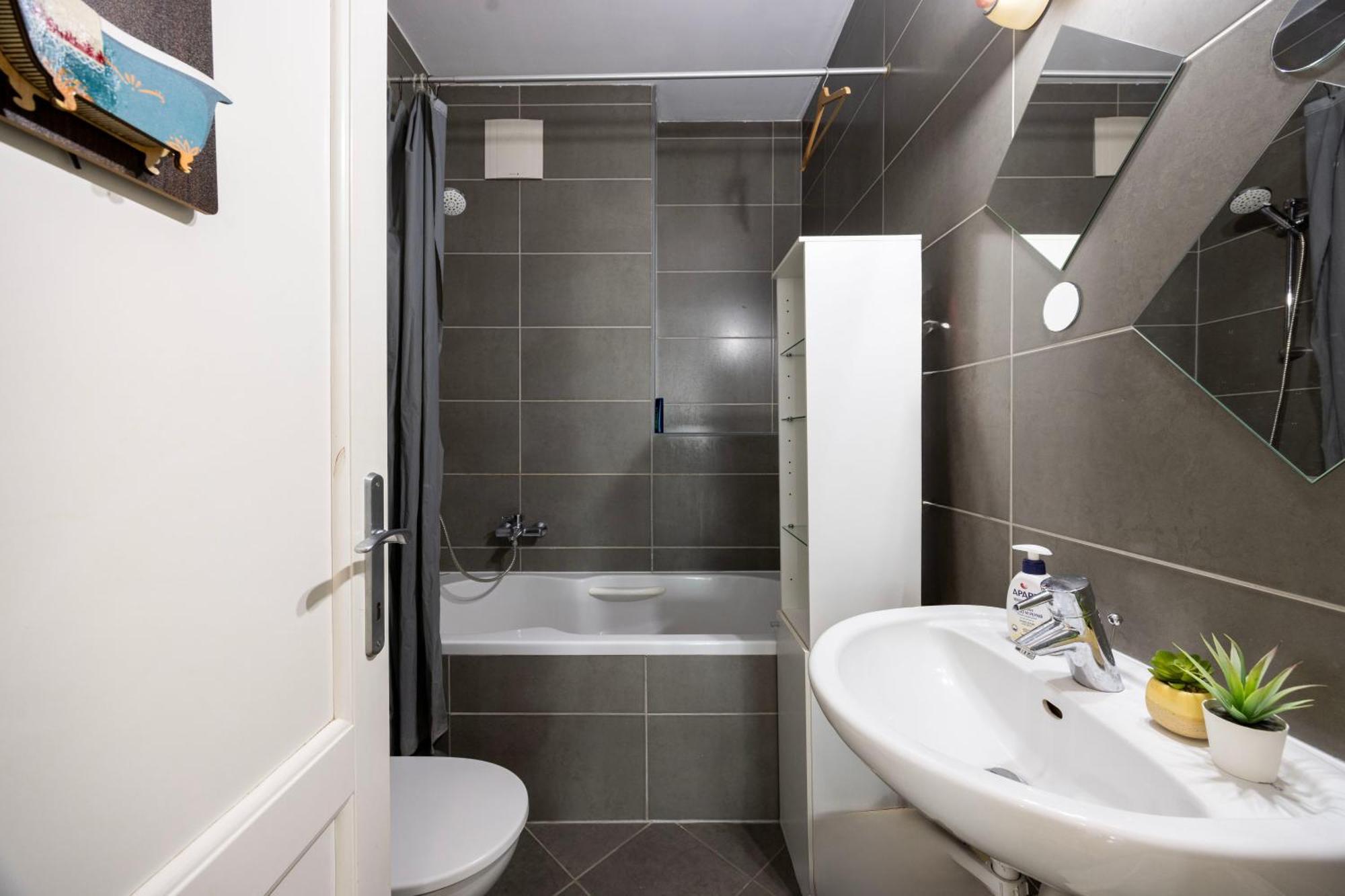 Deluxe Downtown W' Balcony In The Heart Of Budapeszt