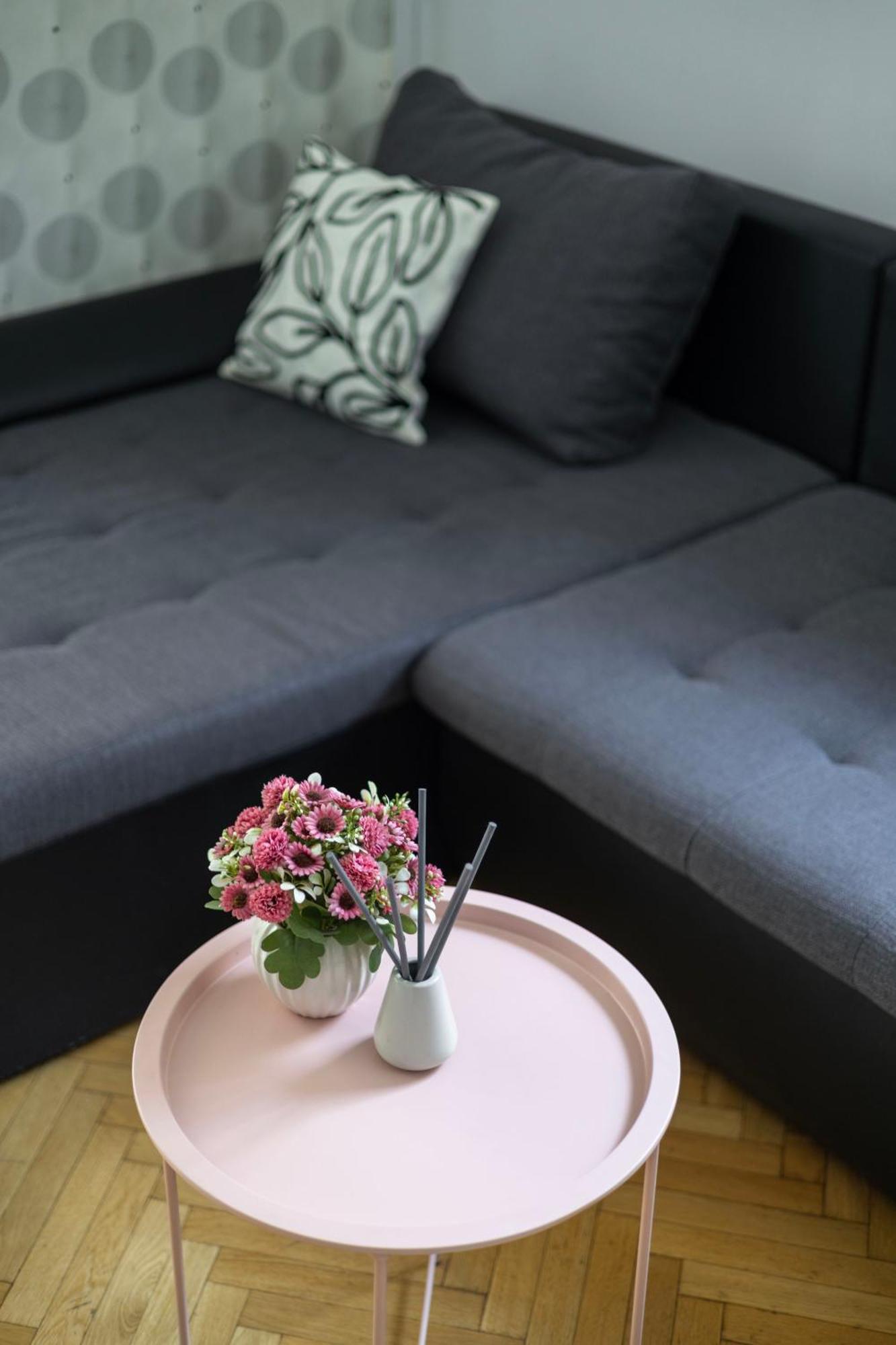 Apartament Deluxe Downtown W' Balcony In The Heart Of