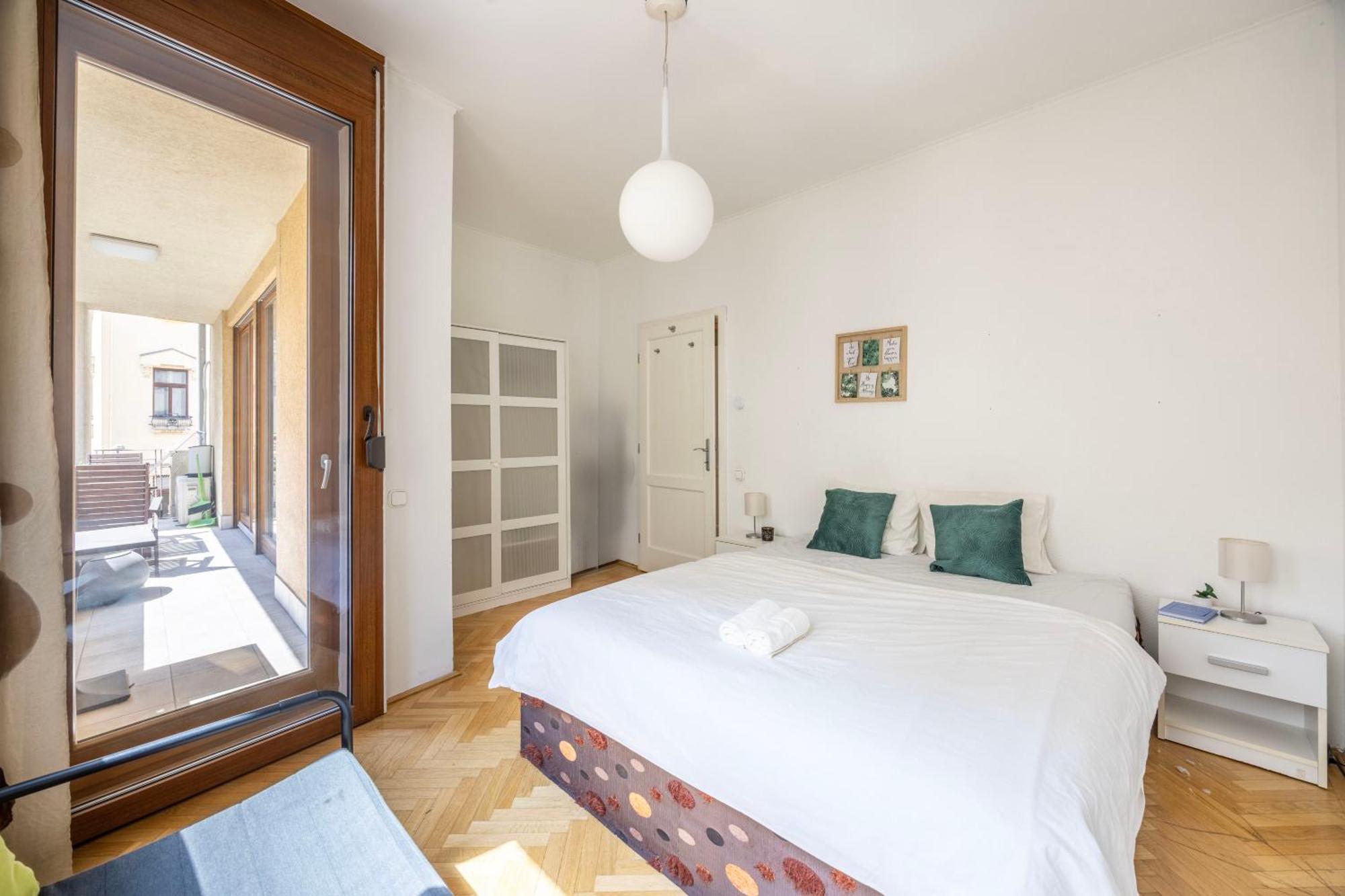 Deluxe Downtown W' Balcony In The Heart Of * Budapeszt